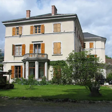 Hotel Du Parc - Manoir Du Baron Blanc Faverges
